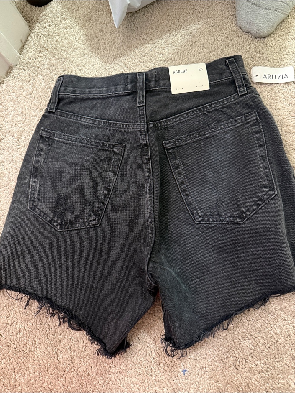 NWT Agolde Riley High Rise Slim Short In Vortex Black Size 24 - Picture 7 of 10